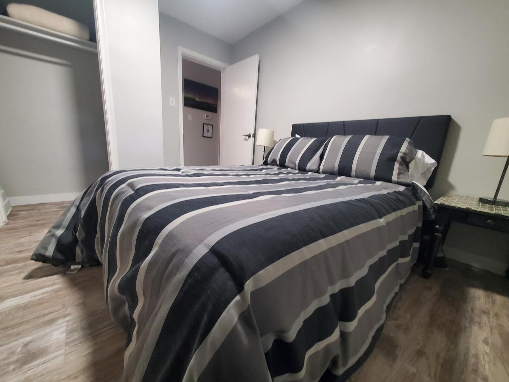Modern Private 1Br Apt. W/Free Prkg + Fast Wi-Fi Sault Ste. Marie Luaran gambar